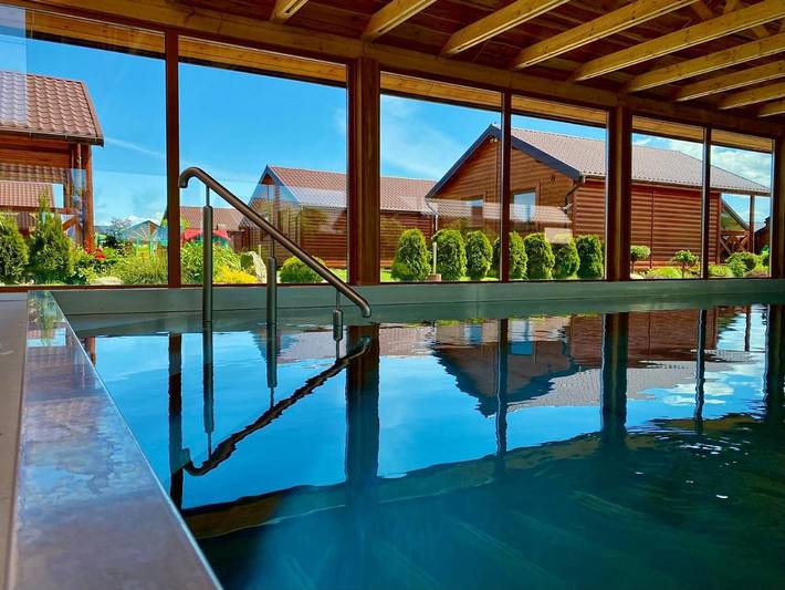 Ferienhaus für 6 Personen, mit Garten und Sauna sowie Pool und Kinderpool