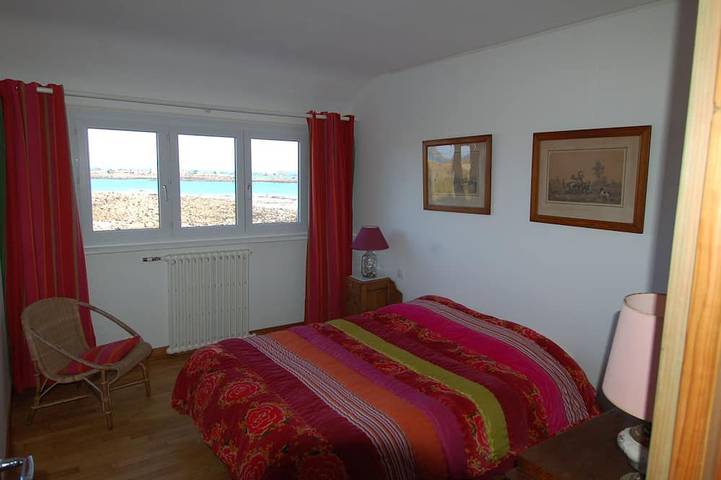 Location de vacances pour 6 personnes, avec terrasse ainsi que jardin et sauna dans Plage Du Billou Santec - 3