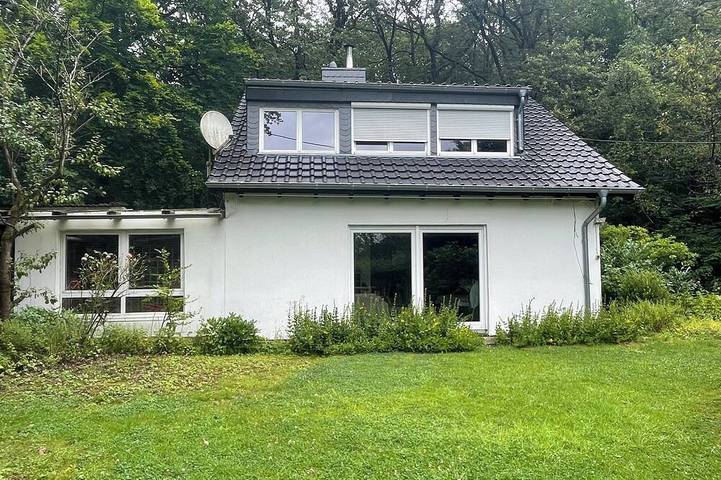 Ferienhaus für 9 Personen, mit Terrasse und Garten in Remscheid