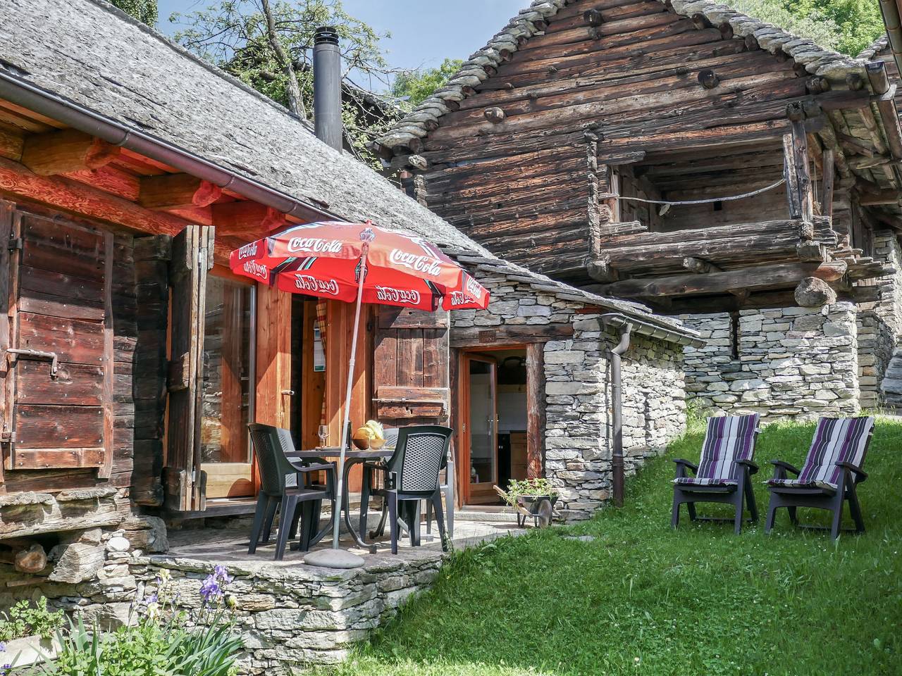 Rustico Cà dru Lurenz in Serravalle, Lepontinische Alpen