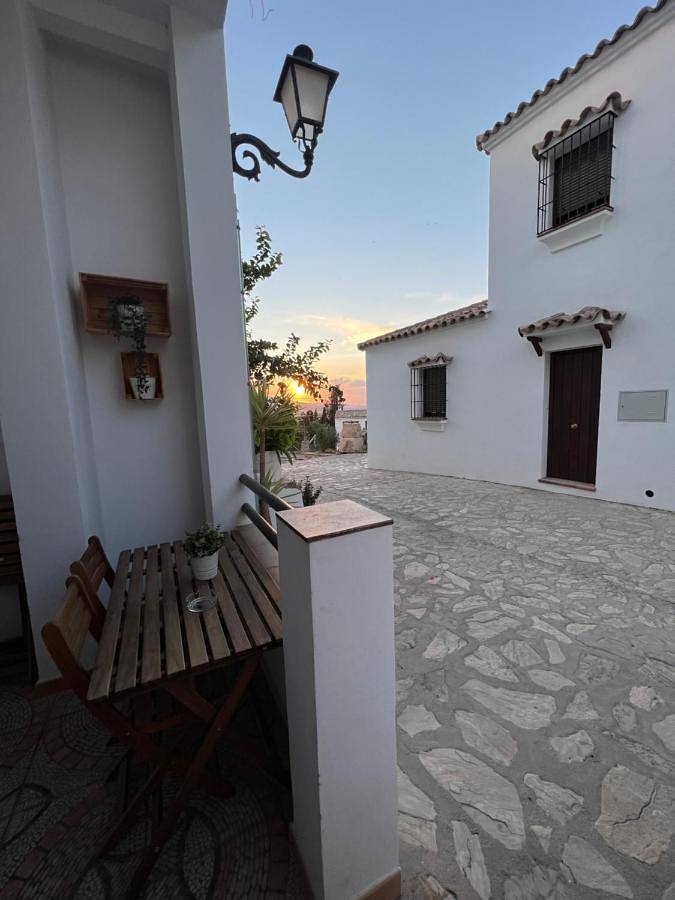 Gîte pour 8 personnes, avec vue et terrasse à Zahara de la Sierra - 3