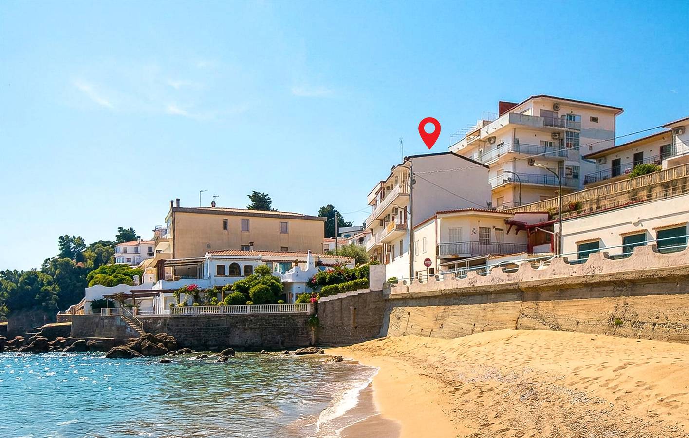 Apartamento vacacional entero, Apartamento con vistas al mar, WiFi, TV, aire acondicionado y aparcamiento, a 500 metros de la playa. in Stalettì, Provincia de Catanzaro