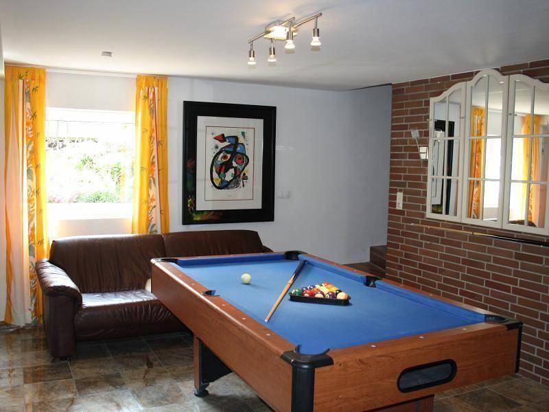 Ganze Ferienwohnung, Ferienwohnung mit großem Garten und Parkplatz in Ortsrandlage nah am Fluss in Weinbach, Lahntal