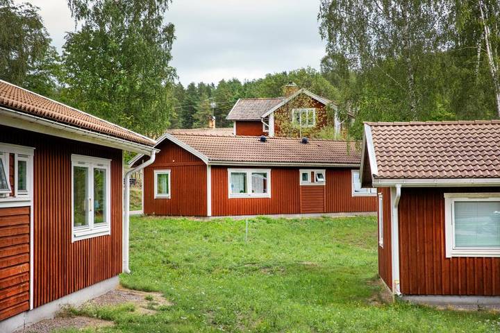 Camping för 5 Personer, med Terass samt Bubbelpool och Barnpool och Pool i Falun