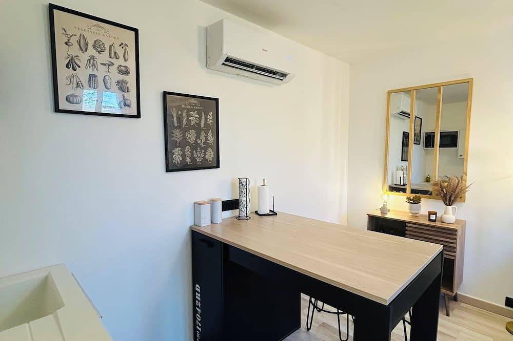 Geheel appartement, New apartment near train station in Tours, Tours en omgeving