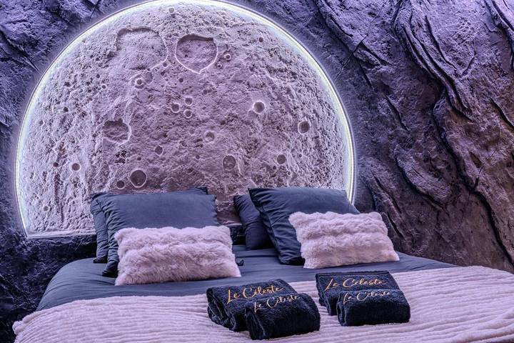 Hôtel pour 2 personnes, avec jacuzzi ainsi que terrasse et sauna à Lesparre-Médoc