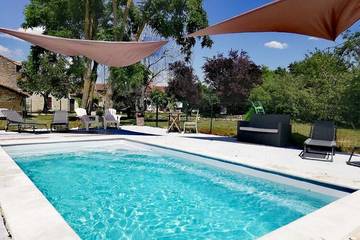 Ferienhaus für 4 Personen, mit Terrasse und Pool sowie Garten, kinderfreundlich in Vienne