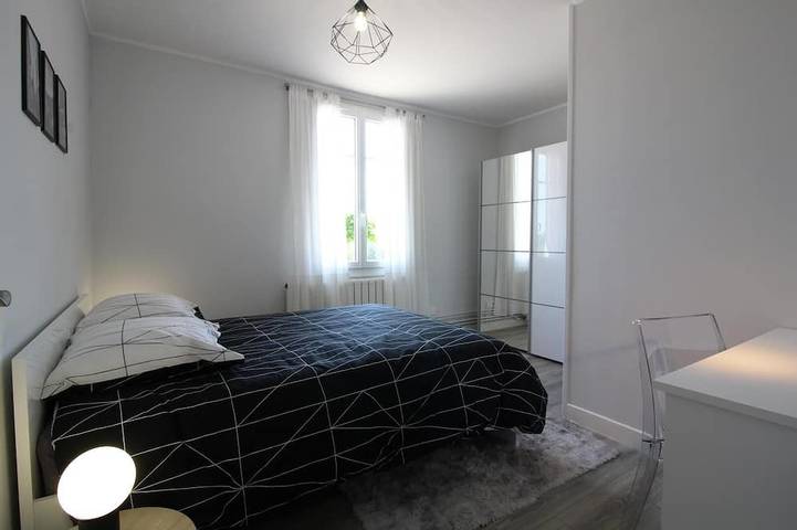 Location de vacances pour 4 personnes, avec jardin à Lussac - 3