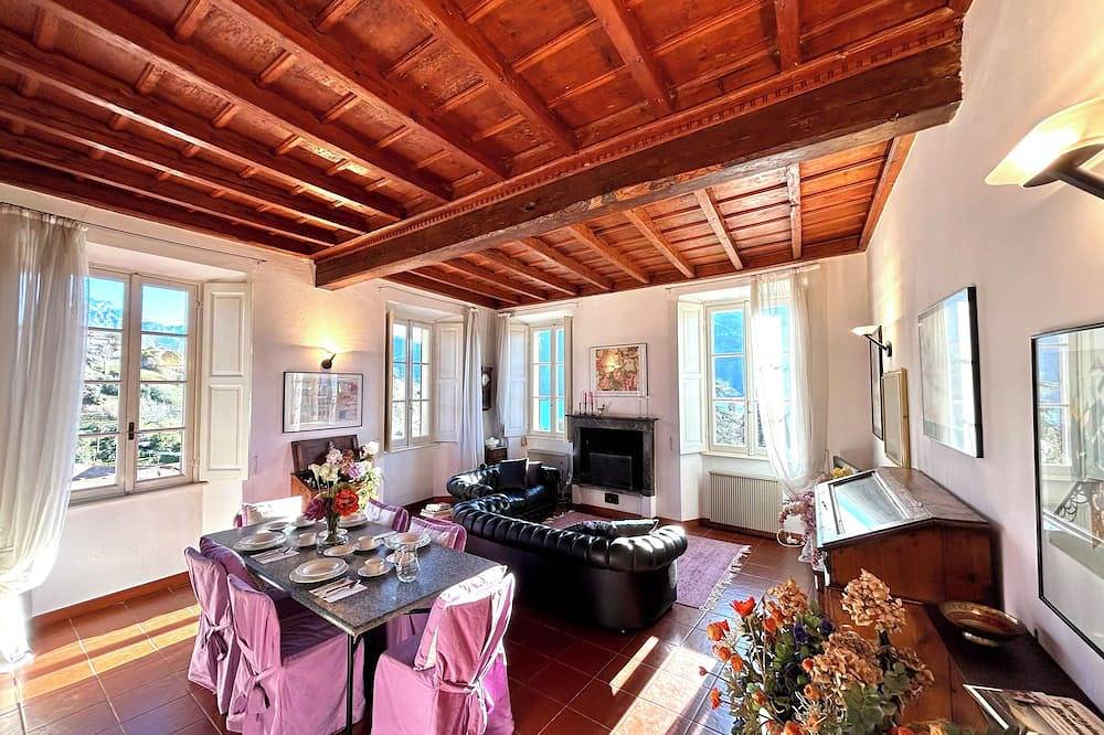 Ganze Wohnung, Elegant Apartment inside Villa Fontana in Tremezzo, Gemeinde Tremezzina