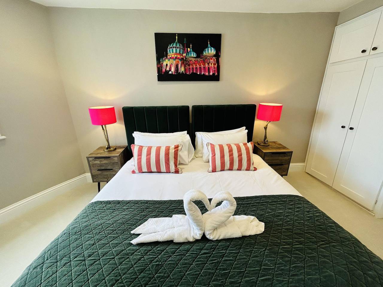 Entire apartment, Hove Alone 5 | Top Floor | By My Getaways in Hove, Brighton