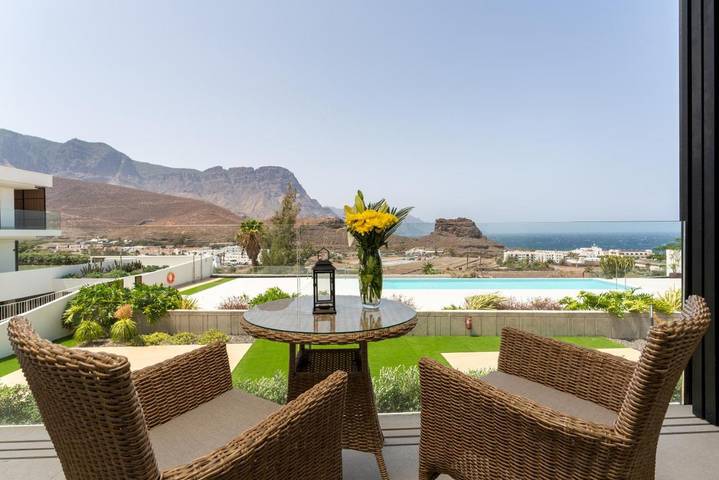 Apartamento de vacaciones para 4 personas, con vistas además de piscina y jardín - 1