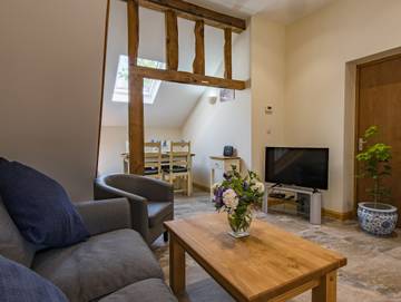 Log Cabin for 4 People in Sedlescombe, High Weald, Photo 1