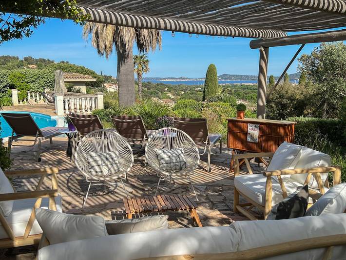 Villa für 8 Personen, mit Pool