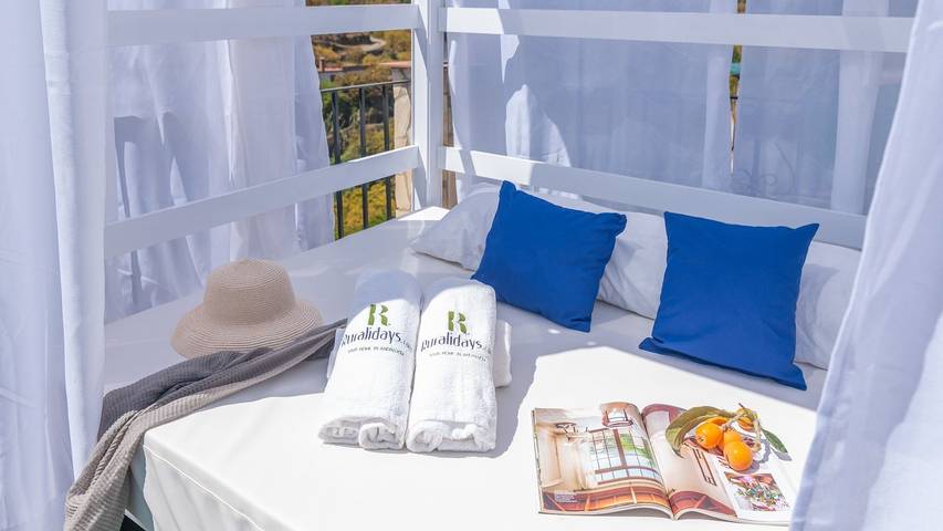 Villa für 4 Personen, mit Balkon/Terrasse und Pool in Torrox - 4