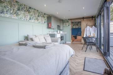 Chalet for 2 People in Swansea region, Wales, Photo 4