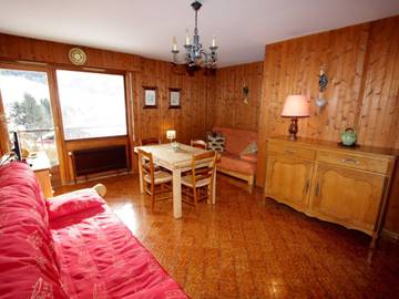 Gîte pour 4 personnes, avec balcon dans Chinaillon