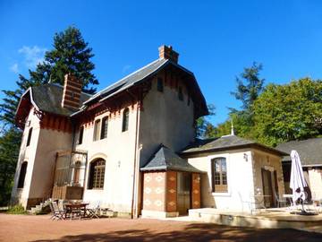 Cottage pour 6 personnes, avec jardin ainsi que vue et terrasse dans Clermain