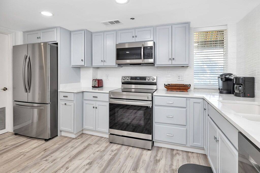 Ganze Wohnung, Oceanfront Condominium with Pool. Pet Friendly. in St. Simons Island, Glynn County