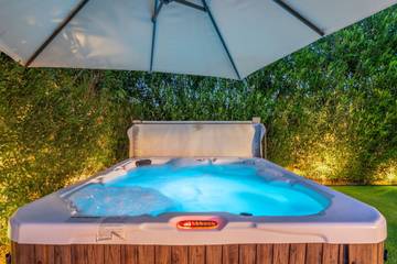 Vacation Home for 8 Guests in Scottsdale, Arizona, Picture 2