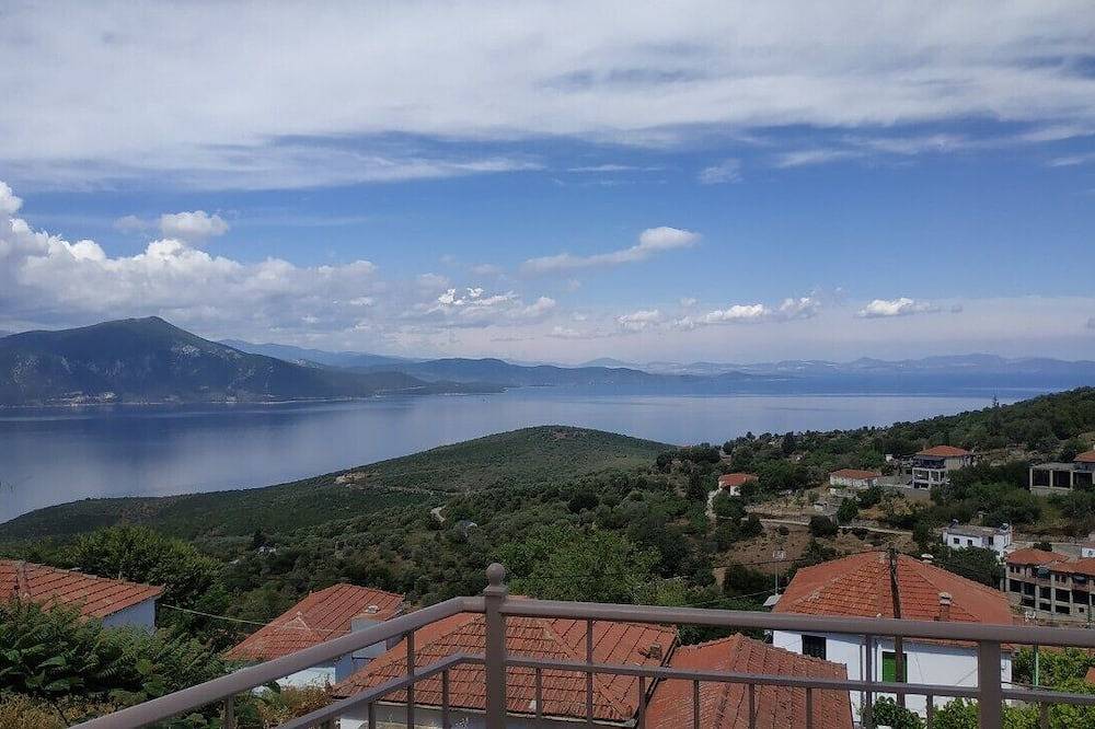 Traditional old mansion in Trikeri in Trikeri, Pilion