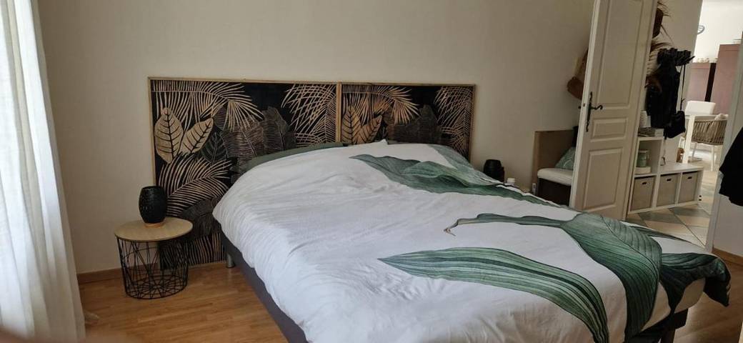 Location de vacances pour 8 personnes, avec jacuzzi ainsi que jardin et piscine à Locmaria-Grand-Champ - 4