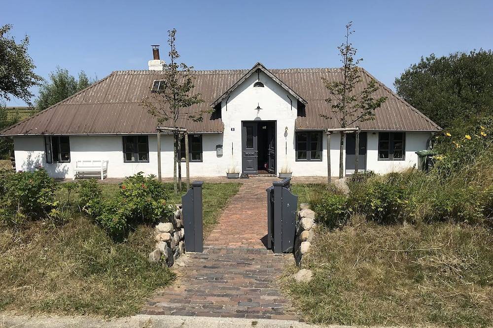Historische Friesenkate im Nationalpark Wattenmeer in Westerhever, Eiderstedt