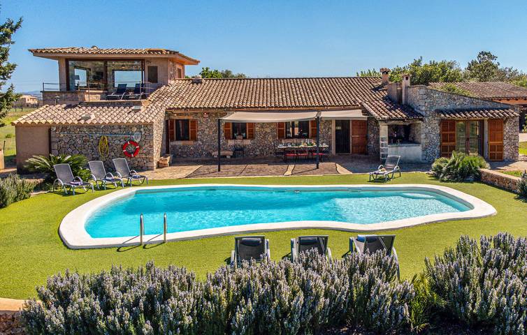 Geräumige 2-Zimmer-Wohnung mit Pool, WLAN und Parkplatz in Búger in Sa Pobla, Mallorca Norden