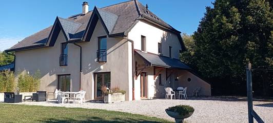 Cottage pour 6 personnes, avec jardin à Sillingy