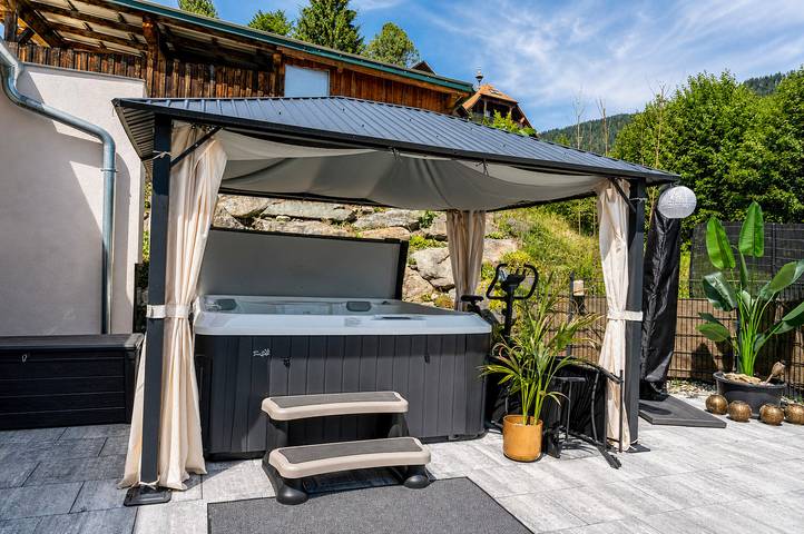 Bungalow für 4 Personen, mit Balkon und Whirlpool sowie Terrasse und Garten in der Steiermark - 2