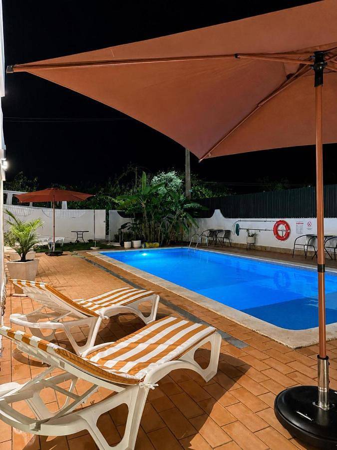 Maison d’hôte pour 2 personnes, avec Terrasse ainsi que Jardin et Piscine à Albufeira