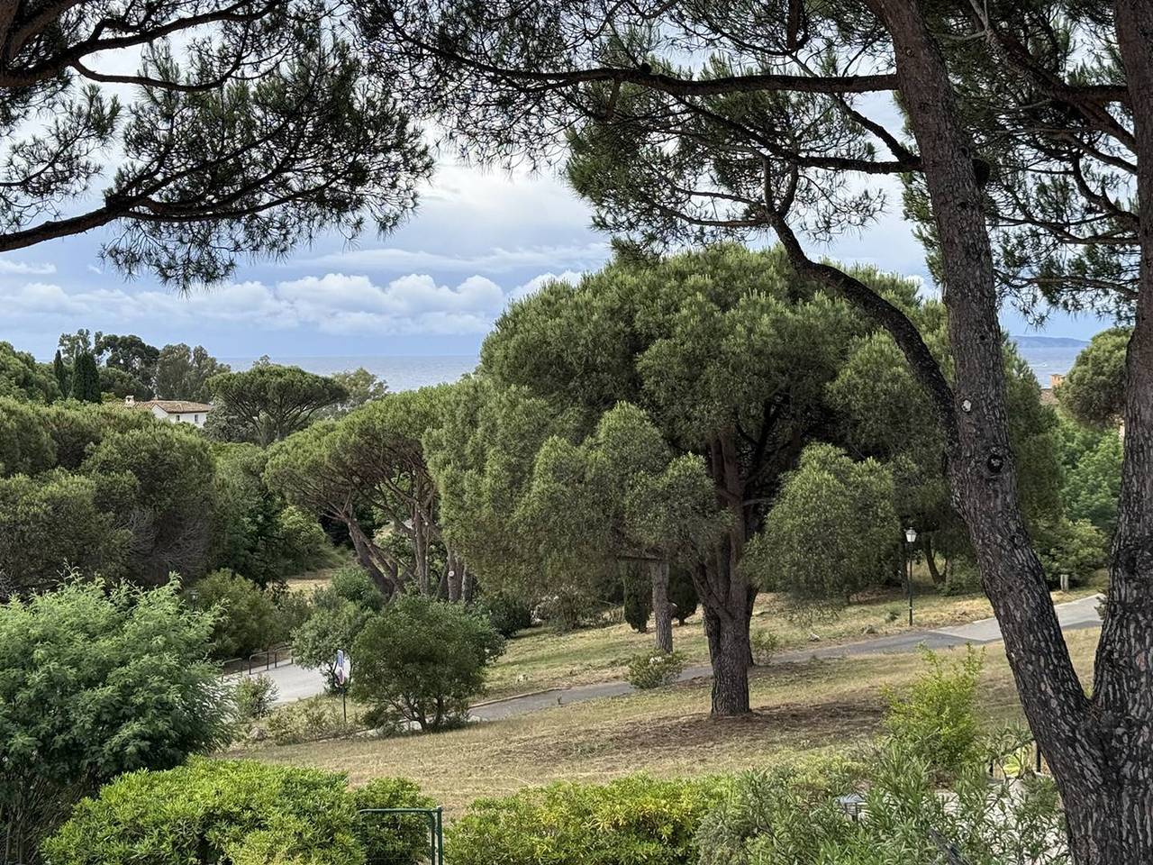 Appartement entier, Superbe mas climatisation - 4 pers., à 300m de la mer in Gigaro, La Croix-Valmer
