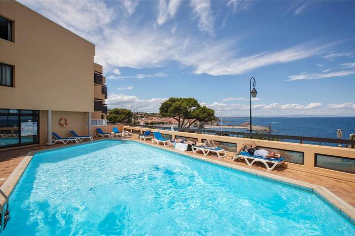 Gîte pour 4 personnes, avec Piscine dans Plage De La Balette Collioure