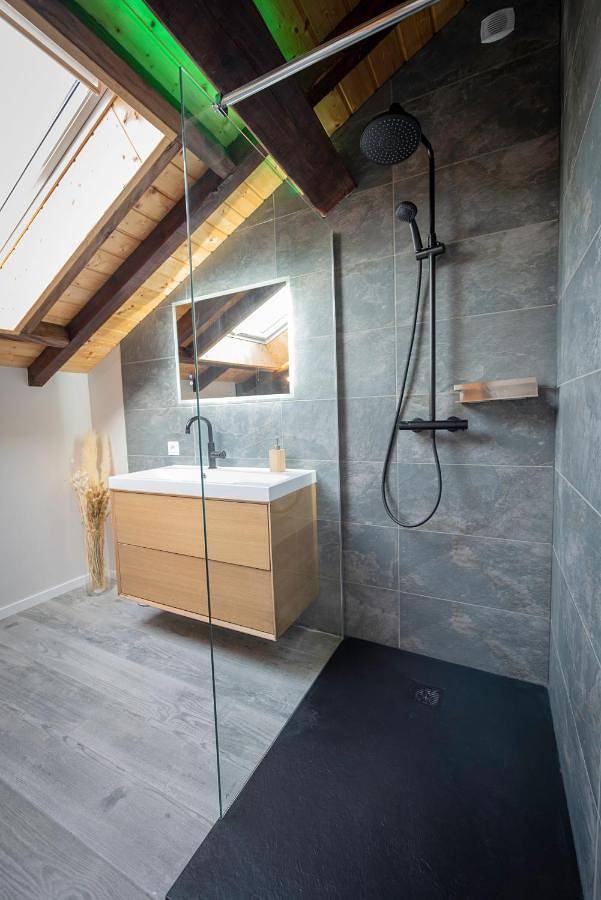 Gîte pour 2 personnes, avec terrasse dans Aydoilles - 2