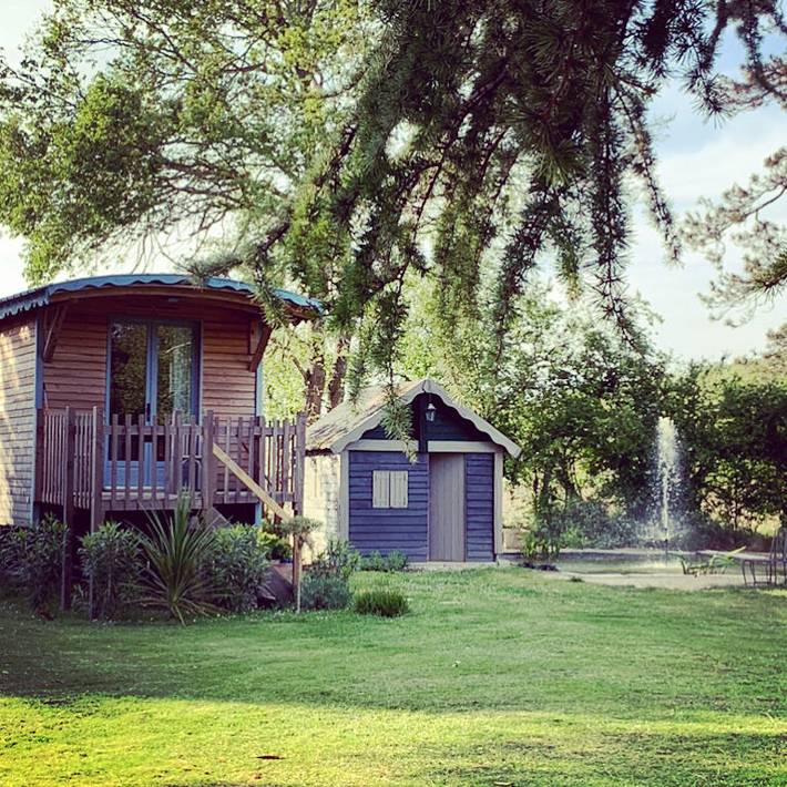Gîte pour 4 personnes, avec jardin et piscine ainsi que terrasse et jacuzzi, animaux acceptés à Montesquieu-Lauragais