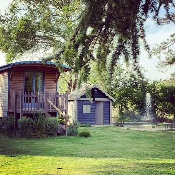 Gîte pour 4 personnes, avec piscine et jardin ainsi que terrasse et jacuzzi, animaux acceptés dans Haute-Garonne