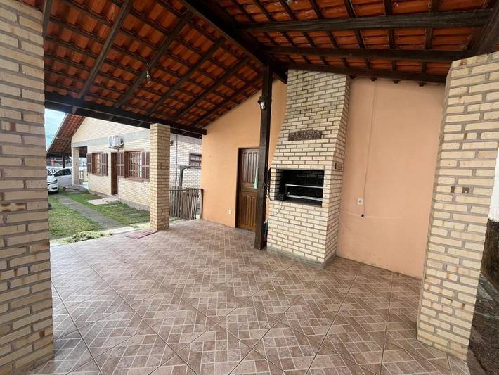 Casas e apartamentos de temporada para 2 pessoas, com balcão em Ingleses do Rio Vermelho