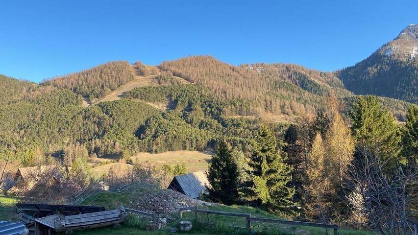 Gîte pour 8 personnes, avec vue et jardin, animaux acceptés dans Station de La Colmiane - 3
