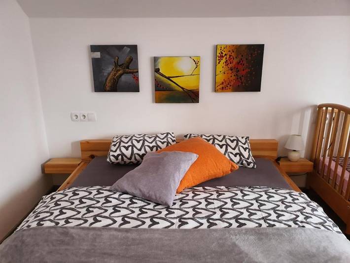 Ferienwohnung für 5 Personen, mit Ausblick und Garten, mit Haustier