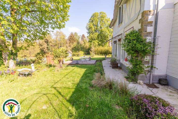 Chambre d’hôte pour 2 personnes, avec Terrasse et Jardin