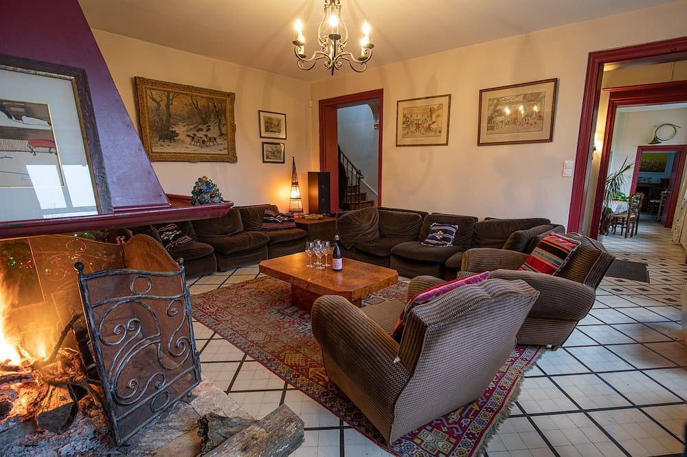 Maison de charme avec parc arboré, proche mer, tout confort.  Idéal en famille. in Saint-Aubin-Routot, Région du Havre