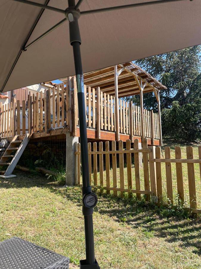 Location de vacances pour 2 personnes, avec vue ainsi que jardin et piscine à Castelnou - 2