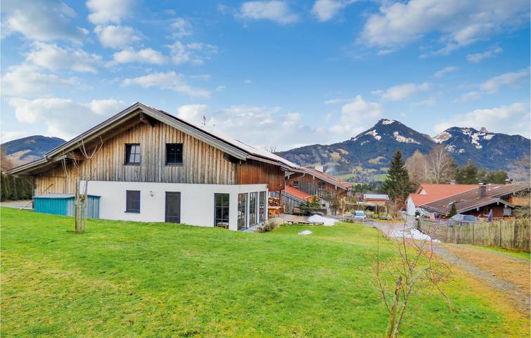 Ferienwohnung für 6 Personen, mit Terrasse und Garten - 1
