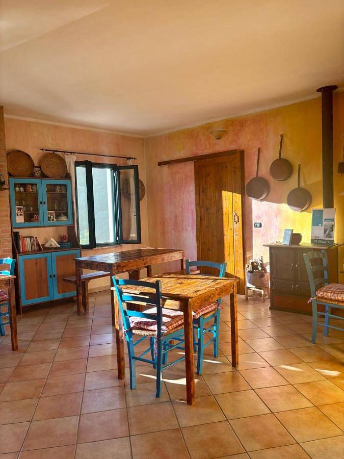 Gîte pour 3 personnes, avec terrasse et vue à Baunei - 2