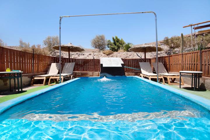 Casa de vacaciones 'Esencia Eco-rústico - Adults Only' con piscina y jardín compartidos in Gran Tarajal, Tuineje