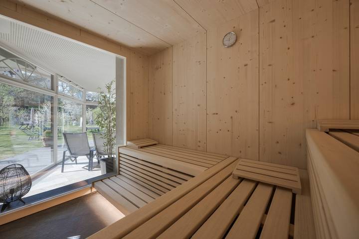 Ganze Wohnung, Ferienwohnung im Hotel and Residences Theresia mit Bergblick und privater Terrasse in Stubaier Alpen, St. Leonhard in Passeier