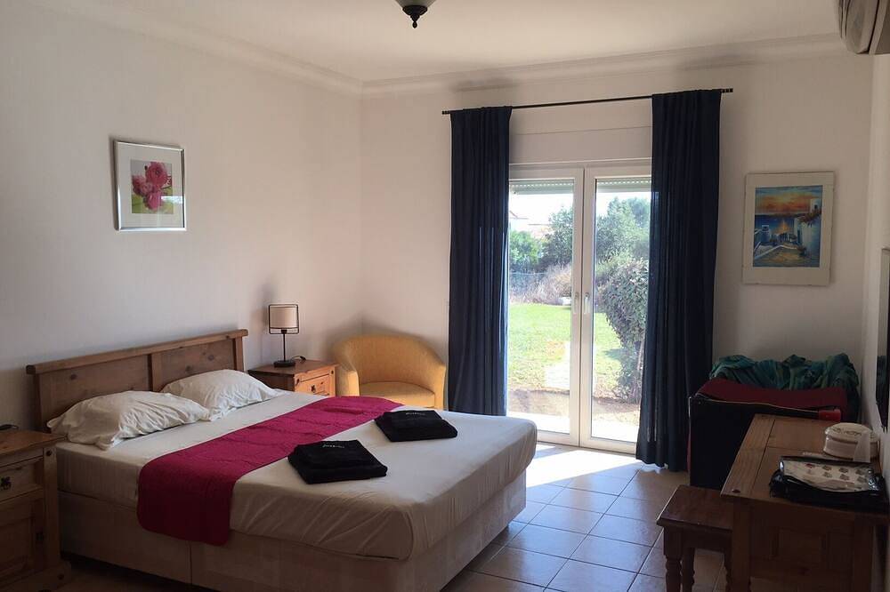 Villa Castelos, 117 Cerro Azul, Quelfes, Olhao, Ost-Algarve in Moncarapacho, Parque Natural da Ria Formosa