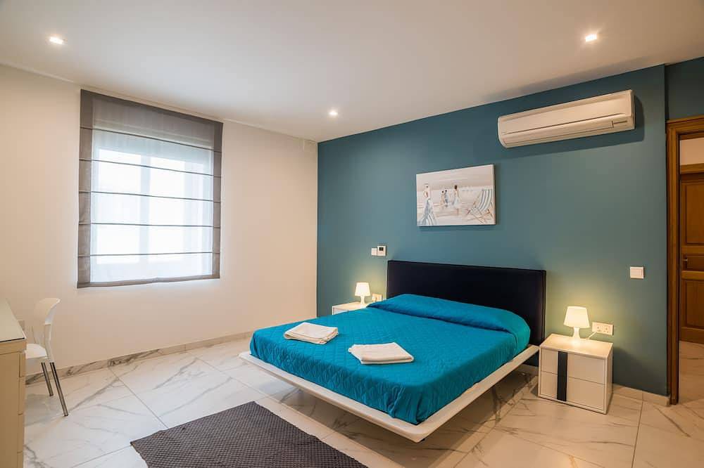 Ganze Wohnung, Spektakuläre Villa am Meer - Die Waterfront in Marsaskala, Insel Malta