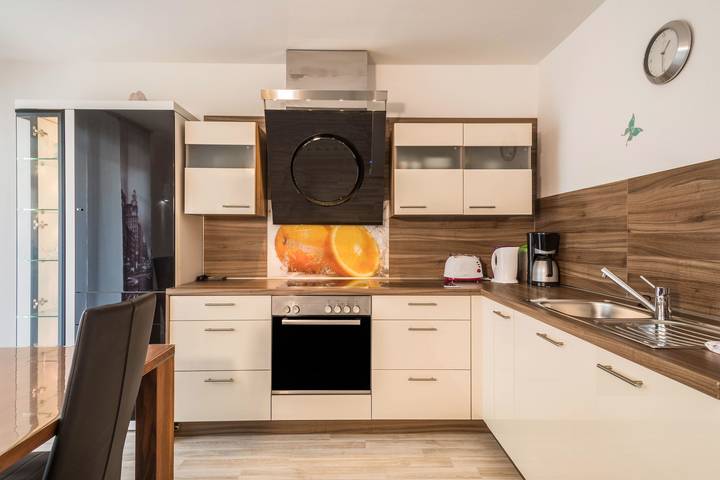 Appartement entier, Appartement familial 6 près des rives du lac de Constance avec terrasse et Wi-Fi in Meersburg, Region Bodensee-Oberschwaben