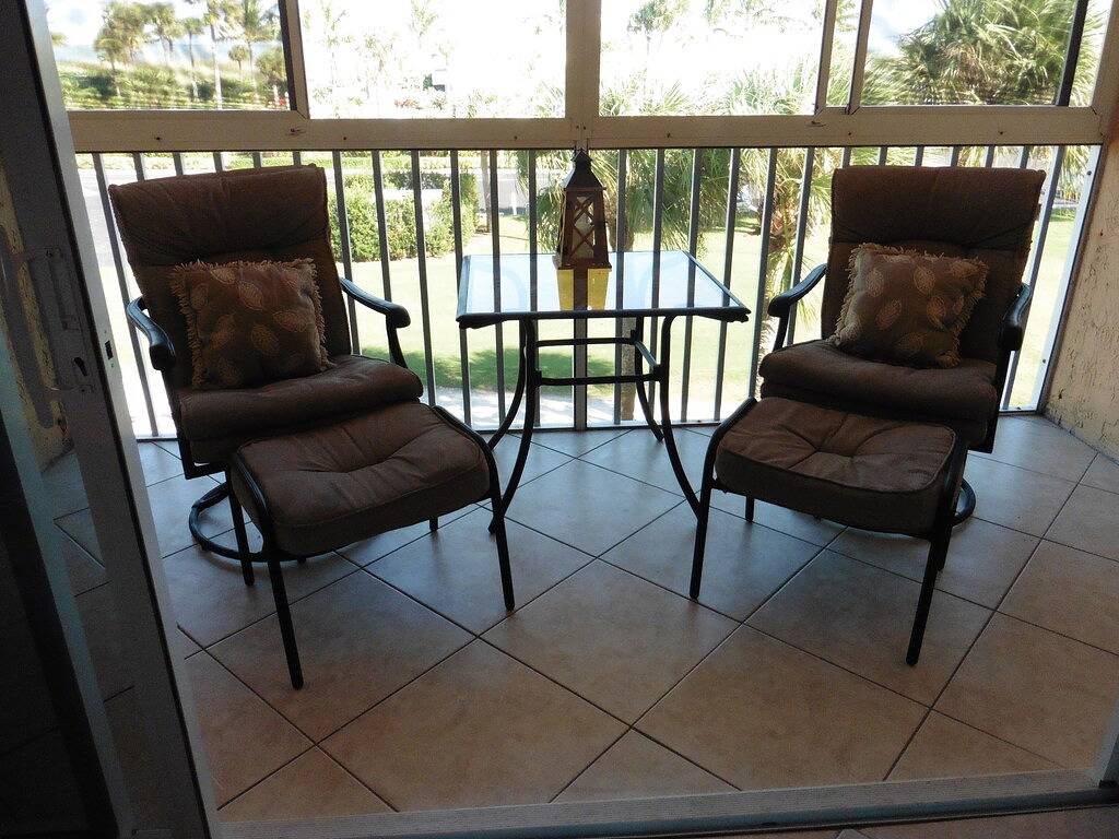 Ganze Wohnung, Panoramische Ocean View Condo - Wanderung Zum Strand in Fort Pierce, Hutchinson Island