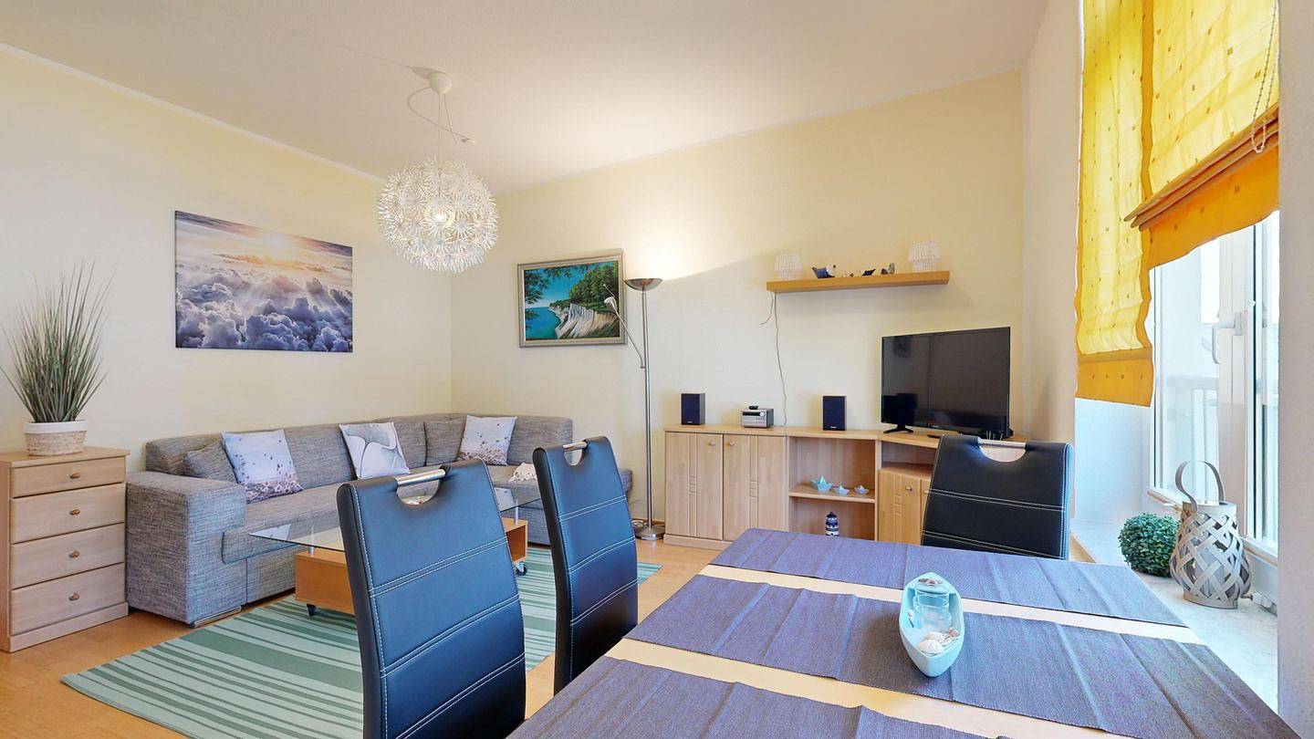 Ganze Wohnung, Strandnahe Ferienwohnungen mit Stellplatz, Wlan und Fahrstuhl im Haus in Ostseebad Binz, Binz